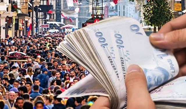 Asgari ücrette 2027 beklentisi belli oldu mu? Uzmandan dikkat çeken tahmin