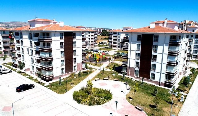 Ev sahibi olmak isteyenlere müjde! 100 bin kişi ev sahibi olacak