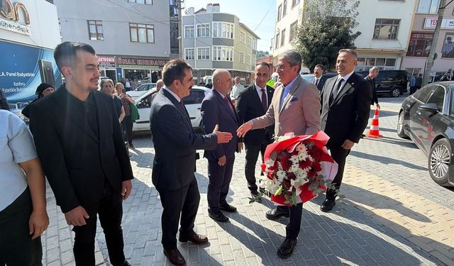 Gökhan Günaydın, Mecitözü Belediye Başkanı Veli Aylar’ı ziyaret etti