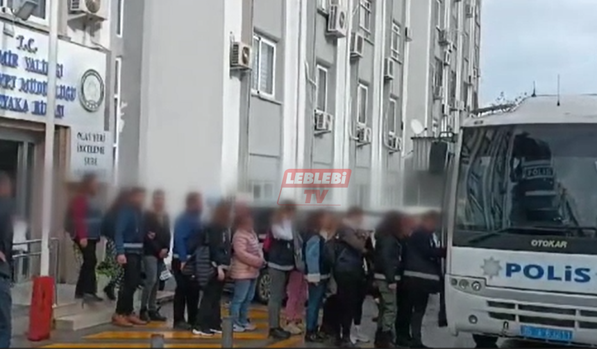 İzmir Merkezli Operasyonda Yakalananlardan 32'si Tutuklandı