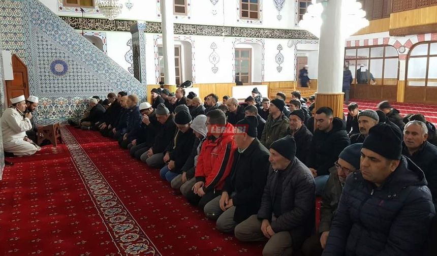 Bayat'ta 6 Şubat Depreminde Hayatını Kaybedenler İçin Dua Edildi