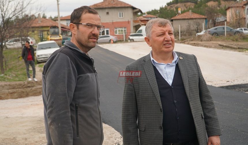 Osmancık Oto Sanayi Sitesi'nin Yolları Sıcak Asfaltla Kaplanıyor