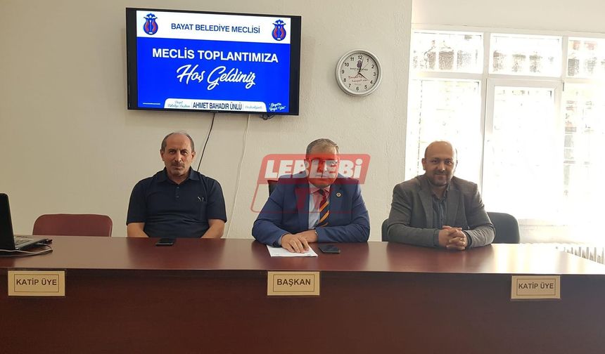 Bayat’ta Belediye Meclis Toplantısı Başkan Ünlü Başkanlığı’nda Toplandı