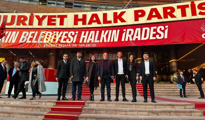 Solmaz Ve Kurultay Delegeleri Gençlik Kurultayına Katıldı