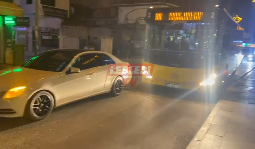 Sorumsuz Sürücü Trafiği Kilitledi