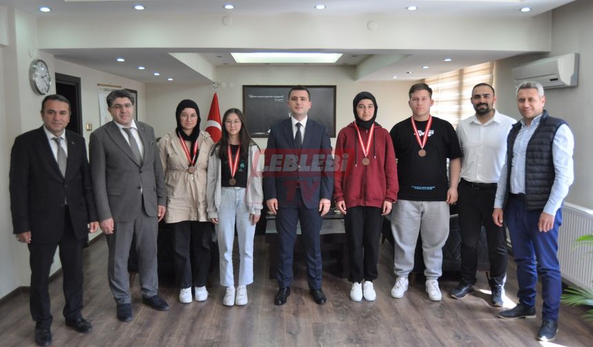 Çamlıca Çok Programlı Anadolu Lisesi Öğrencileri İl Finalinde 3. Oldu