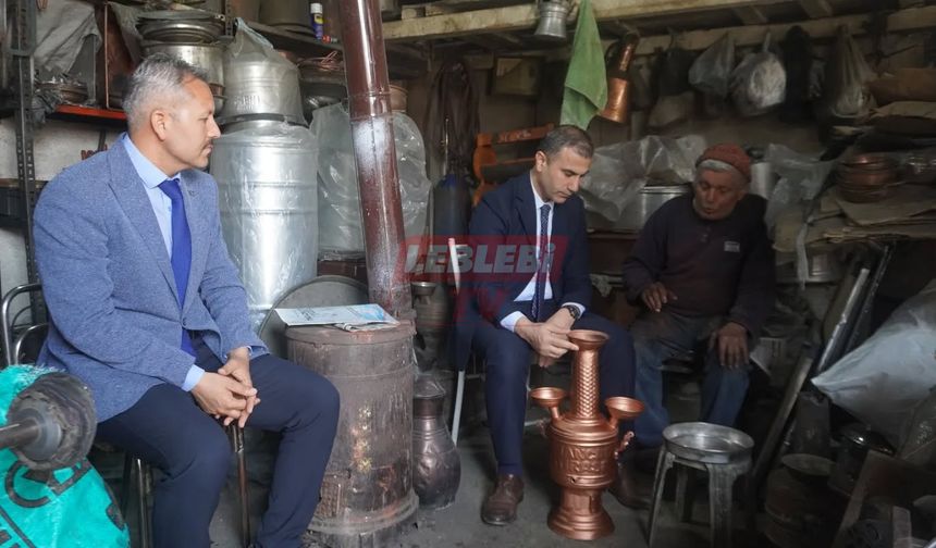 Kaymakam Duman, İki Eski Bakır Ustasını Ziyaret Etti