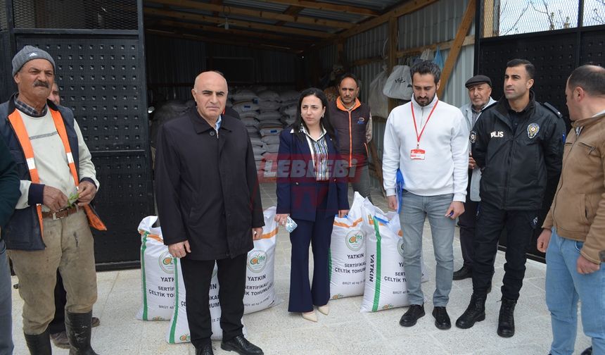 Çiftçilere 6 Bin 350 Kilogram Tohum Dağıtıldı