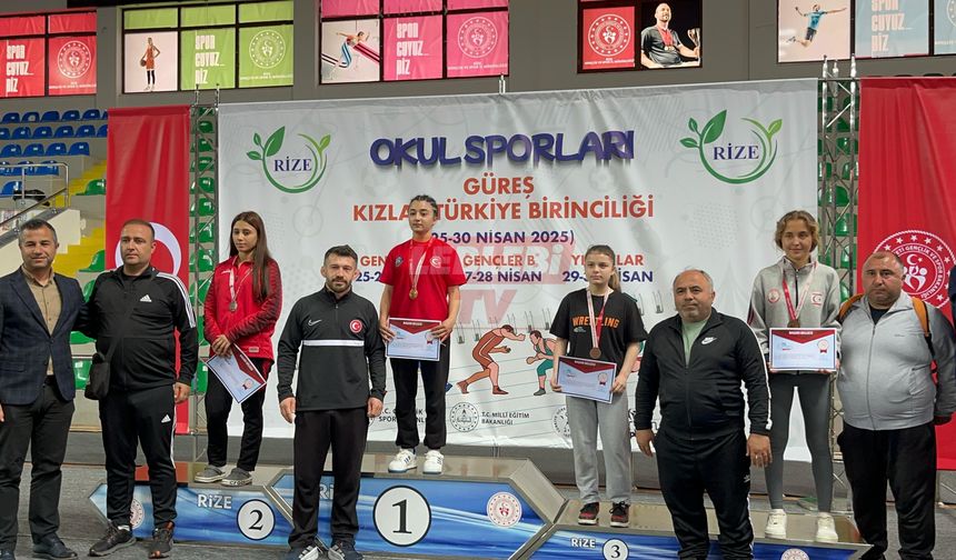 Eda Nur Tümer, Okul Sporları Gençler Güreş Türkiye Şampiyonu Oldu