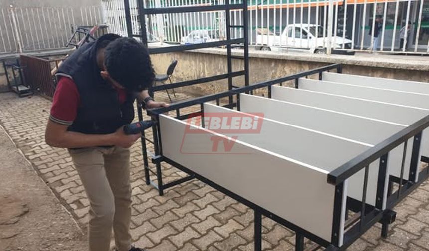 Alacalı öğrencilerden Büyük Hırka’ya Kitaplık