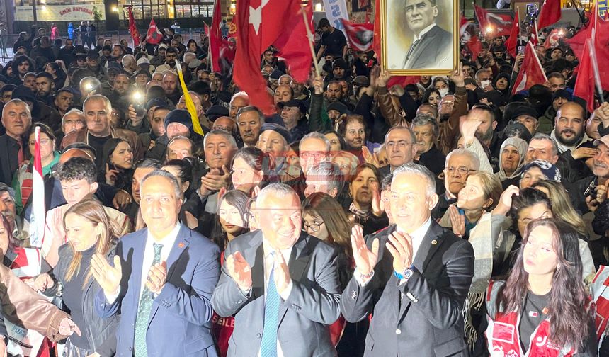 CHP’nin Hak Hukuk Adalet Mitingi Başladı