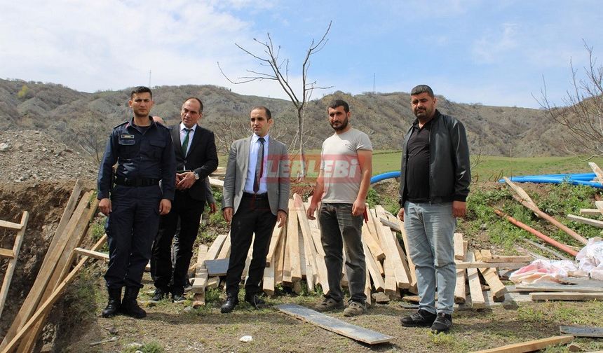 İskilip Kaymakamı Polat Örübağ Köyü Su Deposu İnşaatını İnceledi
