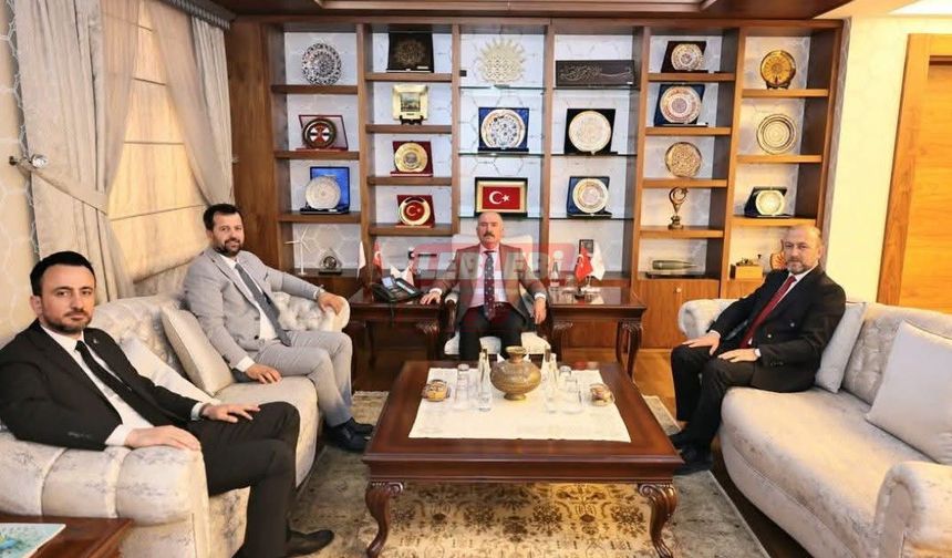 Yeniden Refahtan Vali Ali Çalgan’a Nezaket Ziyareti