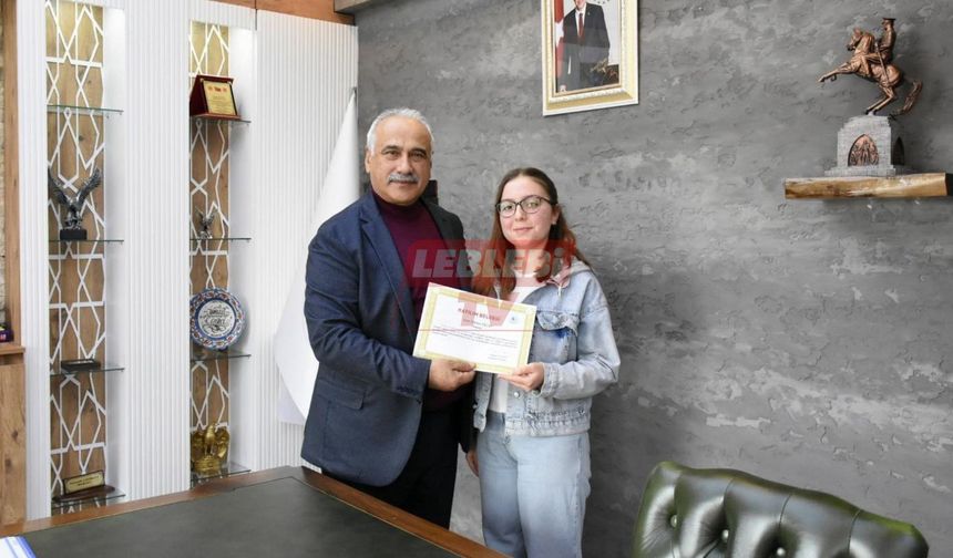 İskilip’de Düzenlenen Fotoğraf Yarışmasına Katılanlara Belgeleri Verildi