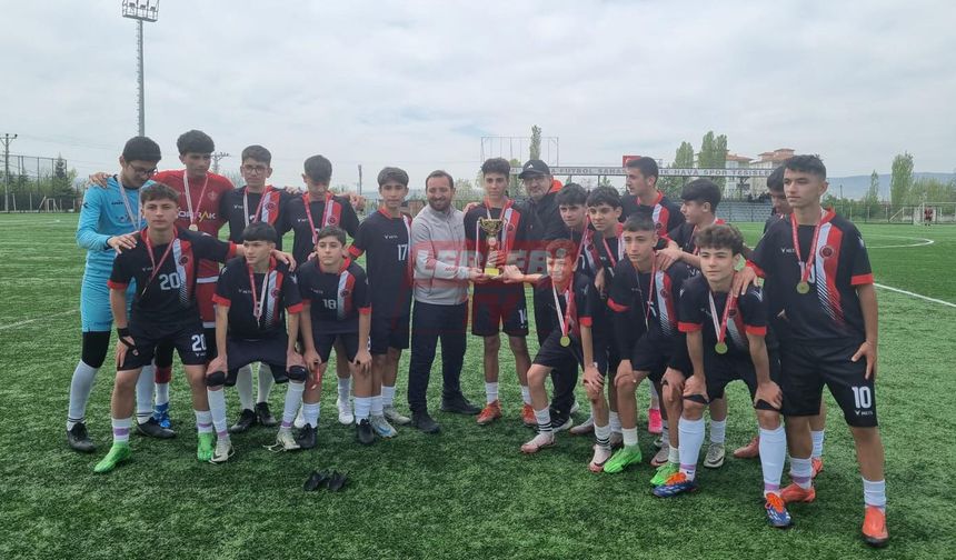 Genç Erkekler Futbol Müsabakalarında Dereceyle Girenler Belli Oldu