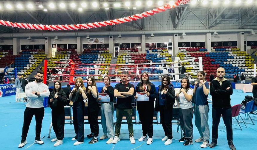 Sporcularımız Muay Thai Şampiyonası’ndan Derece İle Döndü