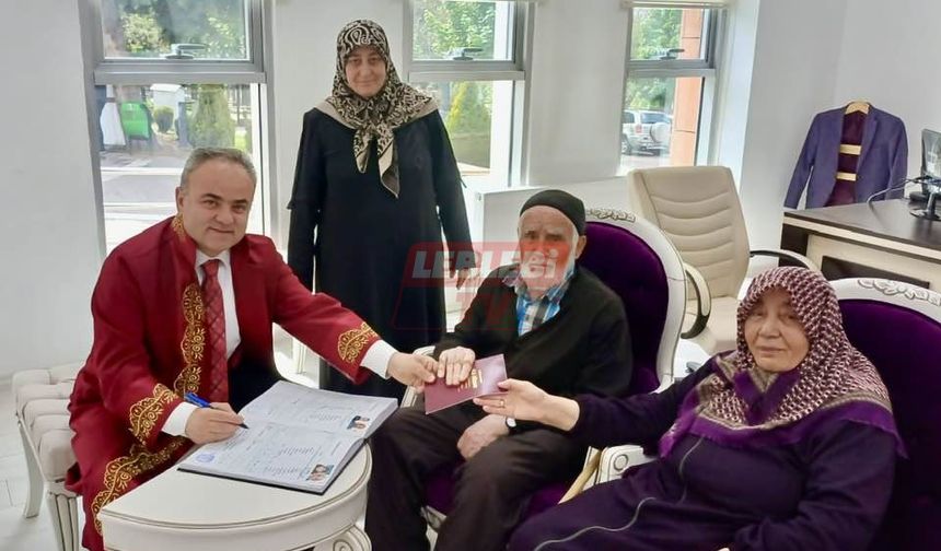 Aşk Gençlerin Değil, Cesur Olanların İşi: 80’lik Aşıklar Evlendi!
