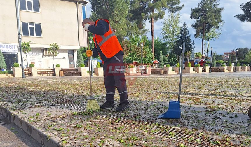 Osmancık Belediyesi, Kuvvetli Yağışın Ardından Temizliğe Girişti