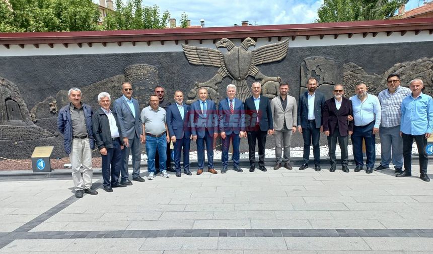 Milletvekili Ahlatcı Esnafı Ziyaret Etti