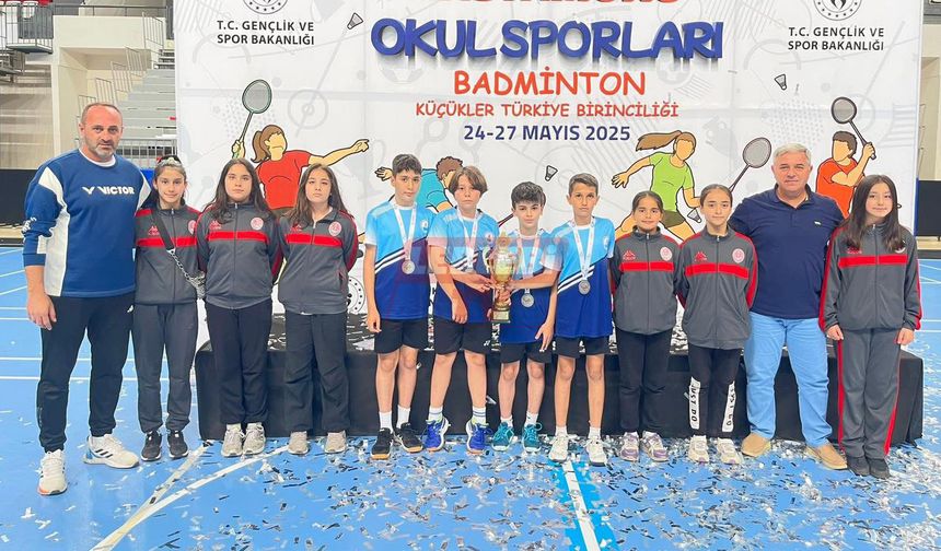 Çorum Takımı Küçük Erkekler Badminton Da Türkiye İkincisi Oldu