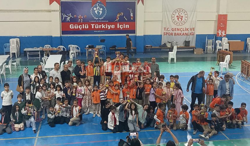 Minikler Satranç Turnuvaları Sona Erdi