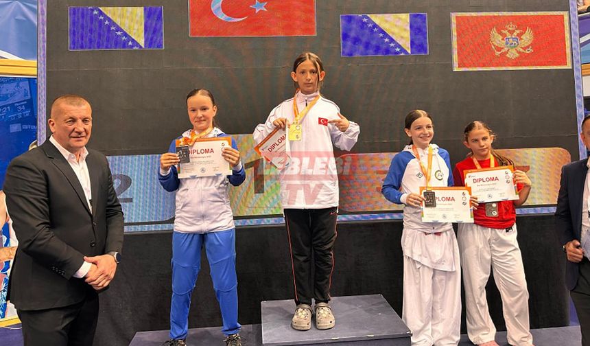 Türk Bayrağı Balkanlarda En Tepede
