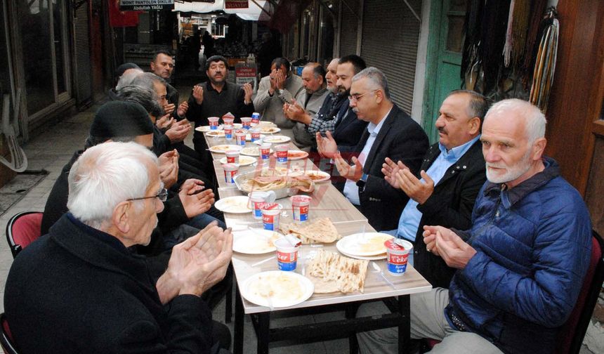 Esnaf Sofrasında Bereket Duası