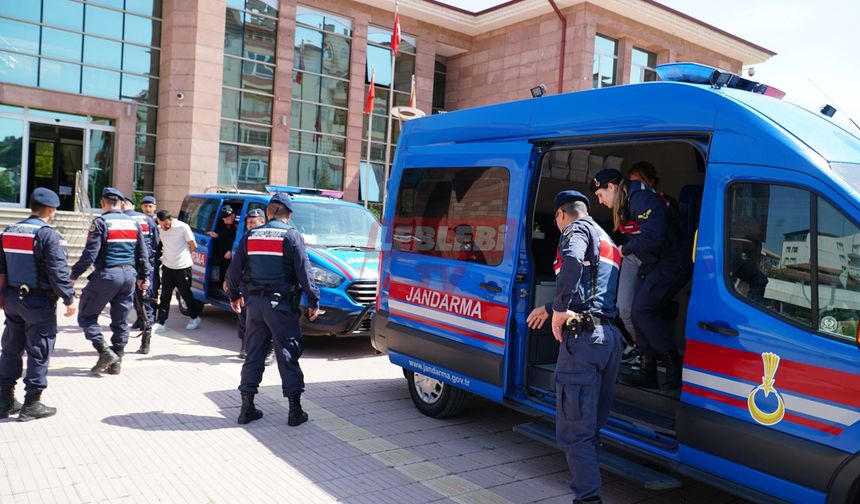Metruk Evde Uyuşturucu Takibi: 2 Gözaltı, 1 Tutuklama