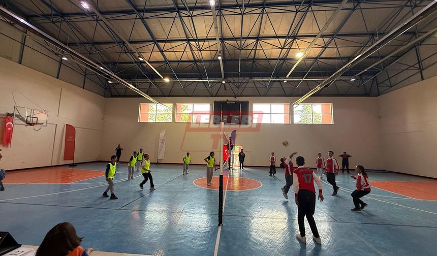 Ortaköy İlçesinde Voleybol Turnuvası Düzenlendi