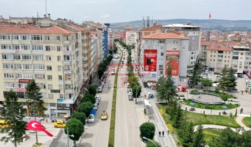 Aile Haftası Etkinliği Nedeniyle Gazi Caddesi’ne Araç Parkı Yasaklandı
