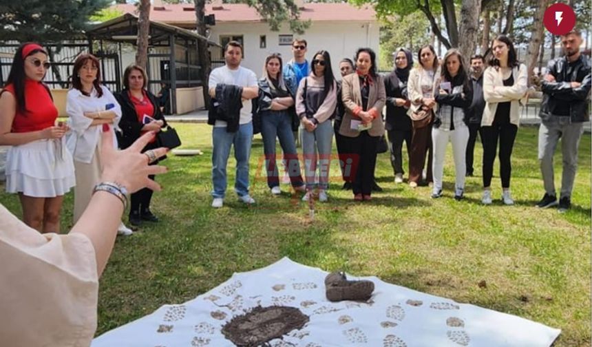 "Çağdaş Sanat Kampüste II" Sergisi Ziyarete Açıldı