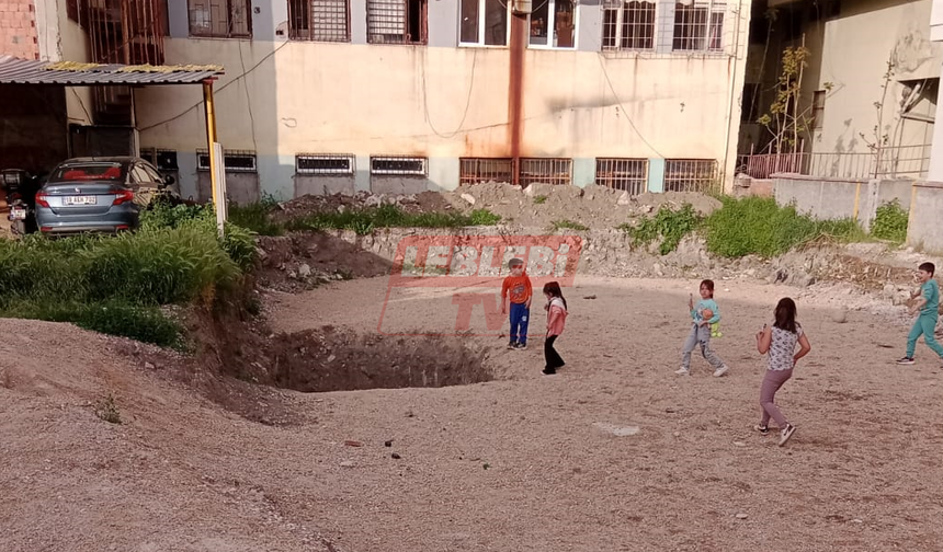 Çocuklar Tehlikenin İçinde Oynuyor