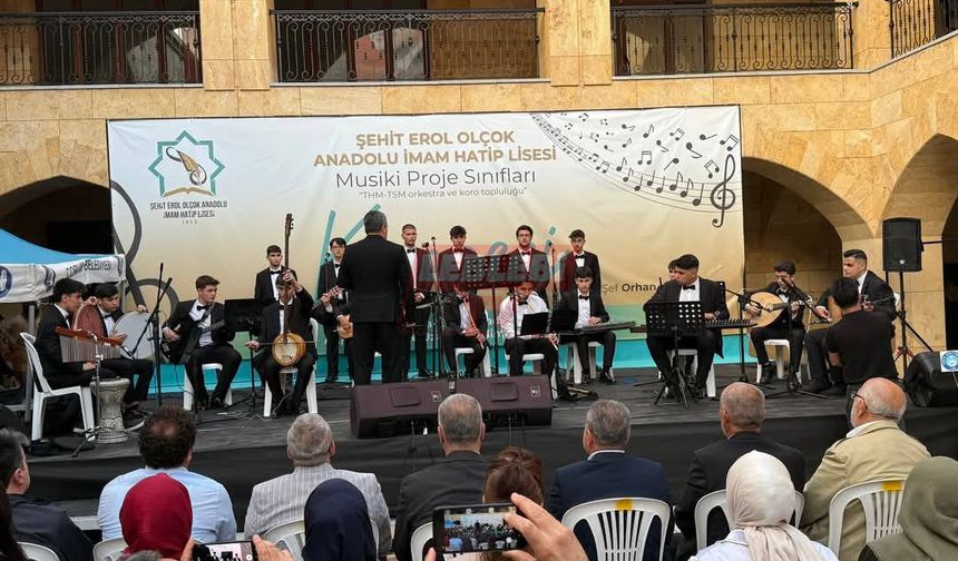 Şehit Erol Olçok Anadolu İmam Hatip Lisesi Musiki Proje Sınıflarından Muhteşem Konser
