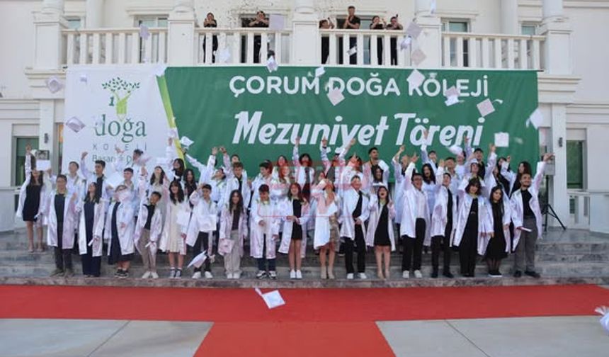Doğa Kolejinde Mezuniyet Heyecanı