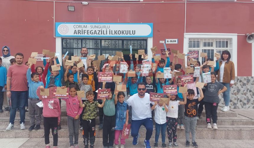 Mehmetçiklerden Minik Yüreklere Duygu Dolu Mektuplar