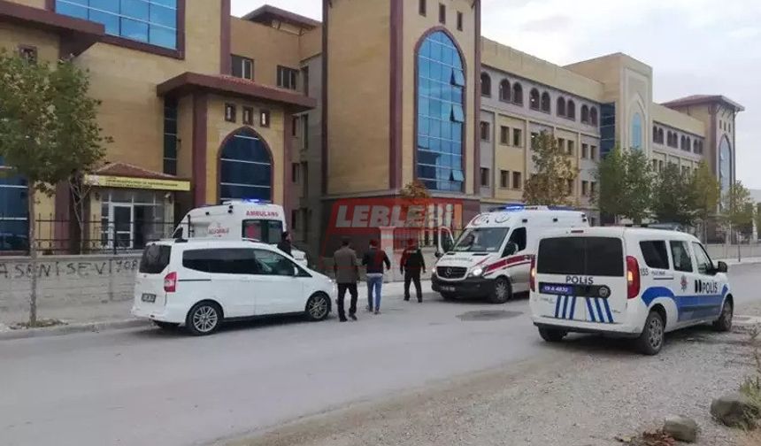 Okulda Camdan Atlayan Kız Hayatını Kaybetti
