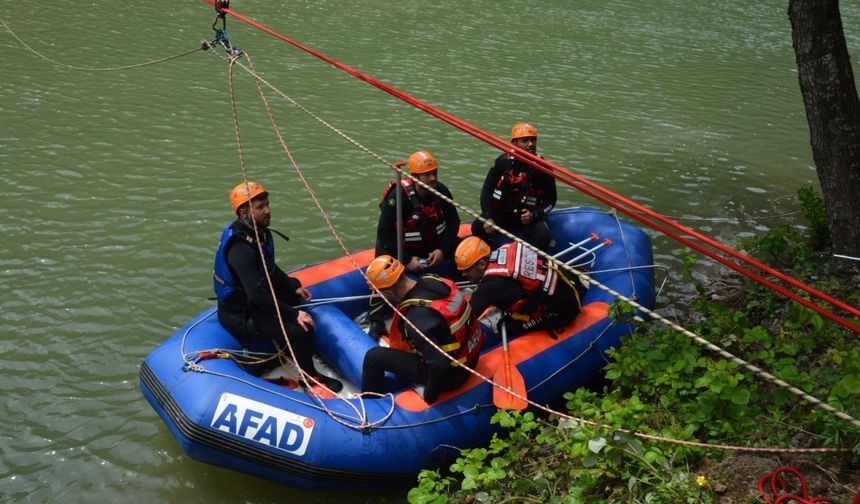Trabzon'da 6 Gün Önce Dereye Düşen Çocuğun Cansız Bedenine Ulaşıldı