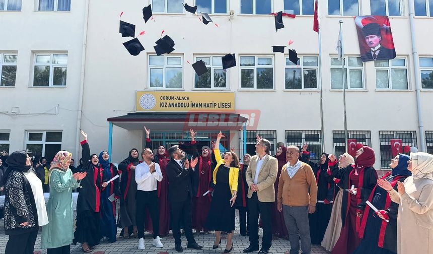 Alaca Kız Anadolu İmam Hatip Lisesi’nde Muhteşem Mezuniyet Töreni