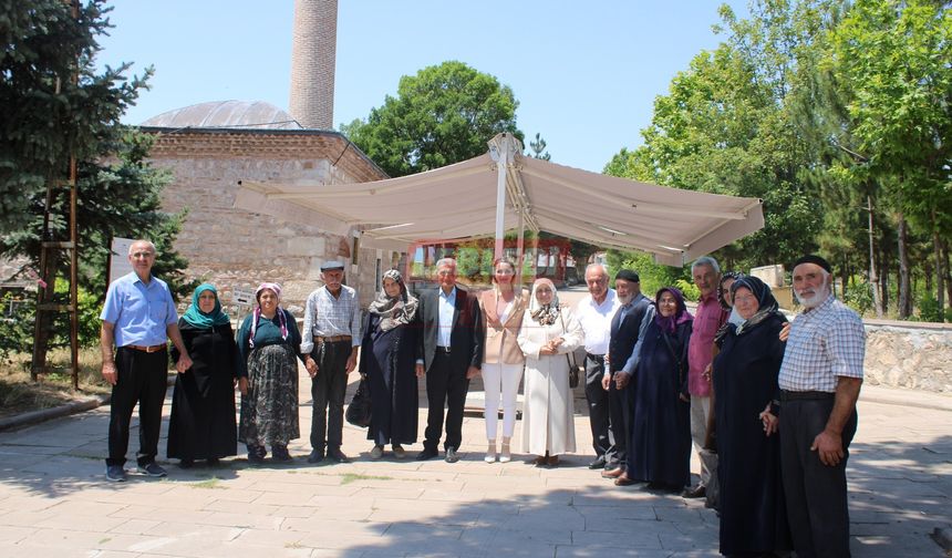 Kaymakam Nayman, 45 Yıl Ve Üzeri Evli Çiftlerle Bir Araya Geldi