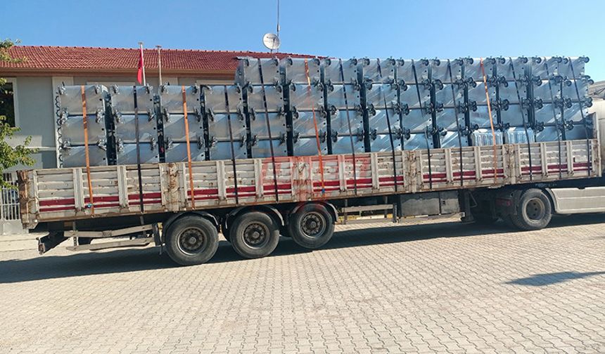 Laçin’e 54 Çöp Konteyneri