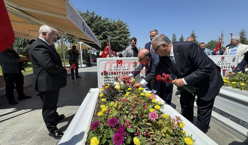 15 Temmuz Dolayısıyla Şehitlikler Ziyaret Edildi