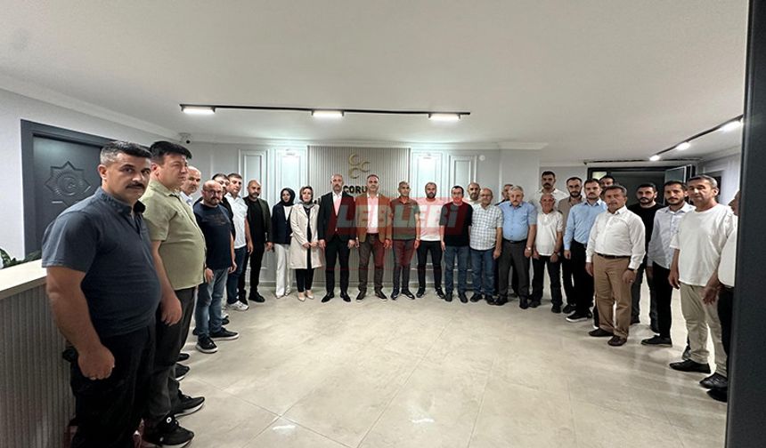 Birlik, Bayrak ve Kardeşliğimize Kast Edenlerin Karşısındayız