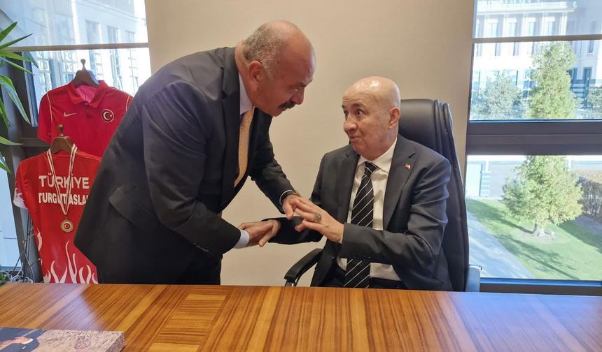 Başkan İsbir, Cumhurbaşkanlığı Külliyesi’nde Temaslarda Bulundu