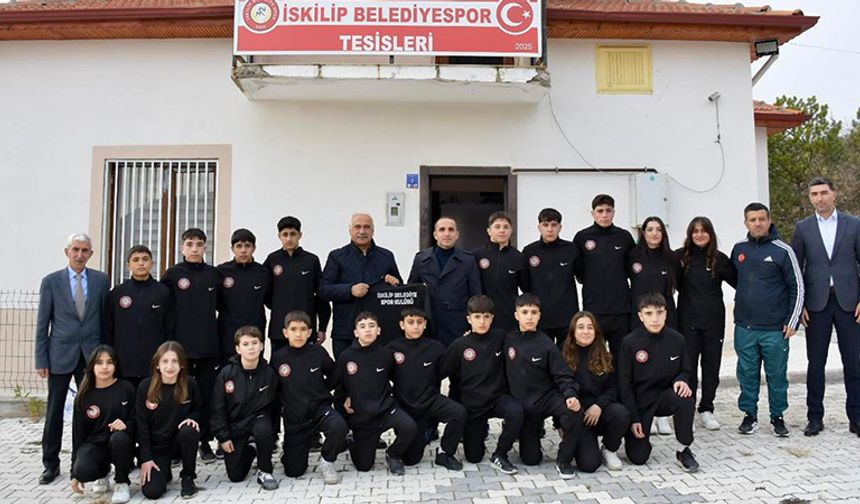İskilip Belediye Spor Kulübüne Anlamlı Ziyaret