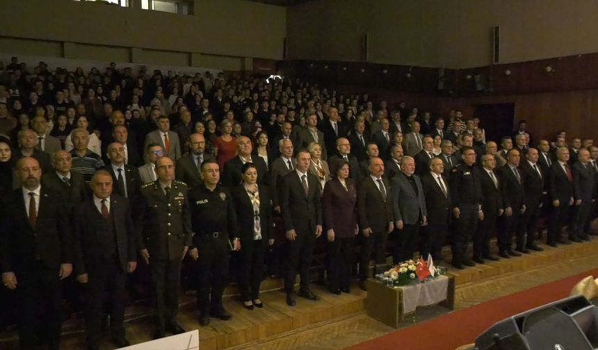 En Kutsal Mesleği Yapan Öğretmenler İçin Program Düzenlendi