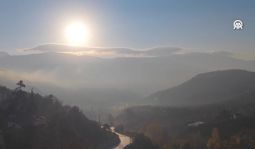 Mercek Bulutu Gökyüzünü Süsledi