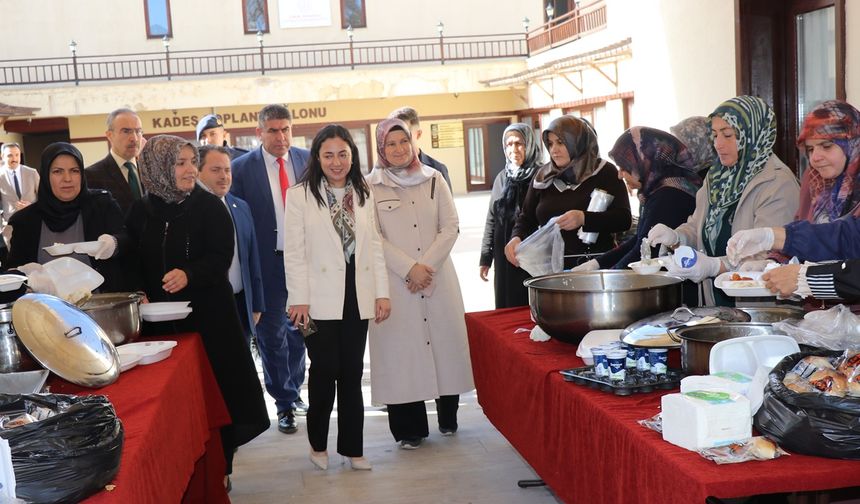 Boğazkale Halk Eğitim Merkezinden Gazze Yararına Kermes