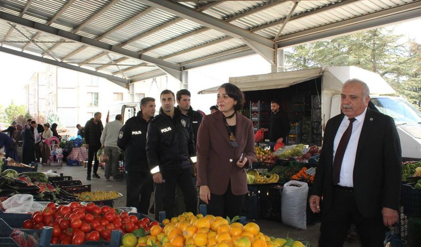 Kaymakam Tokur’un İlk İcraatı Semt Pazarı Oldu