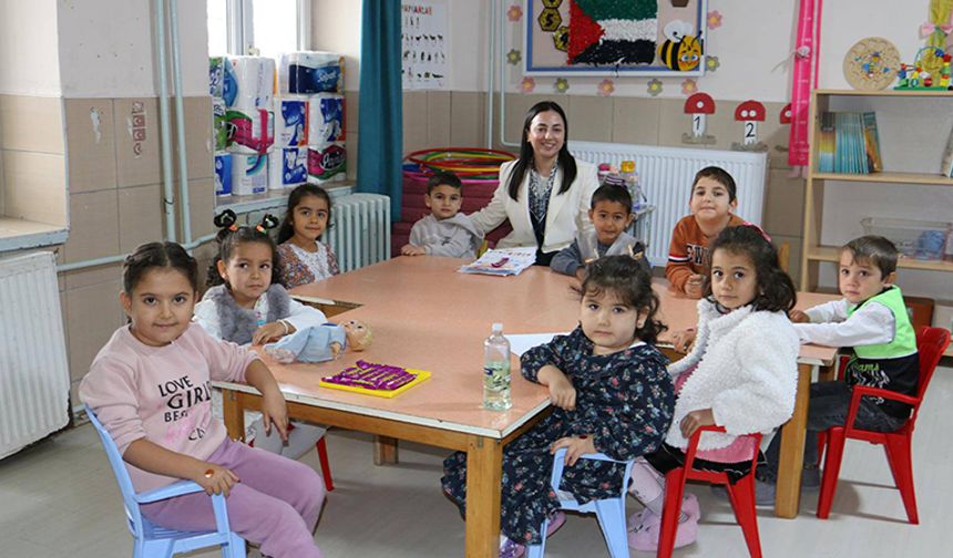 Kaymakam Yıldırım, Yekbas’ta Öğrencilerle Buluştu