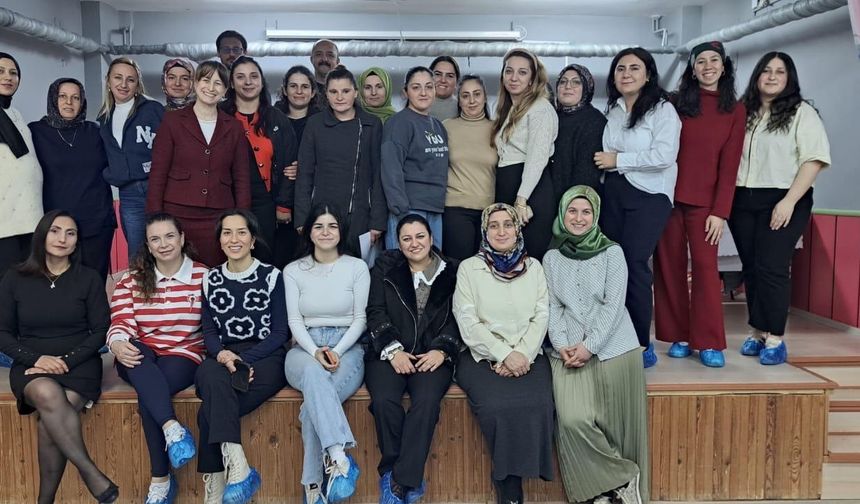 Kargılı Kadınlar Yemekte Yarıştı